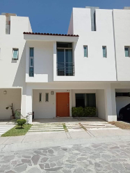 Casa en Venta Coto Los Tulipanes, Tlajomulco de Zúñiga, Jali